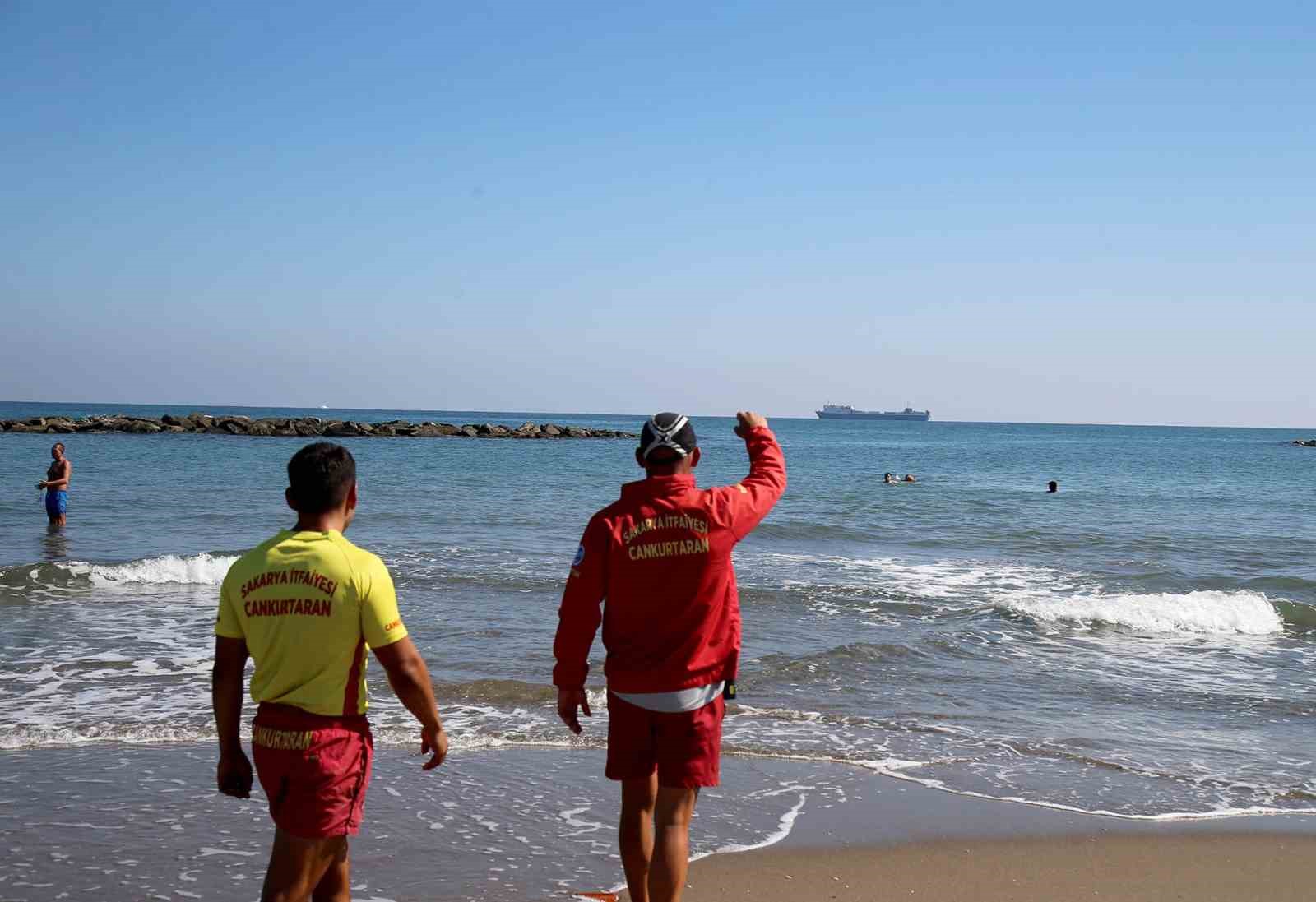 Sakarya sahilleri B&uuml;y&uuml;kşehir&rsquo;in &lsquo;Hayat Timi&rsquo;ne emanet
