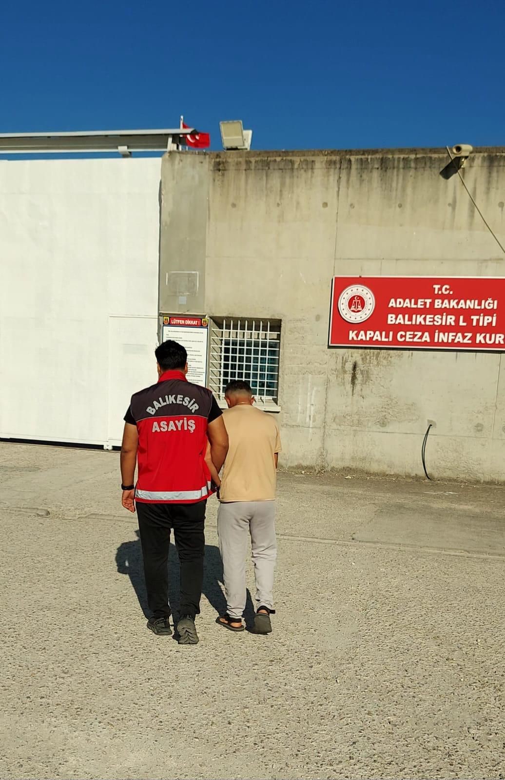 Balıkesir&rsquo;de hapis cezası olan 18 kişi tutuklandı
