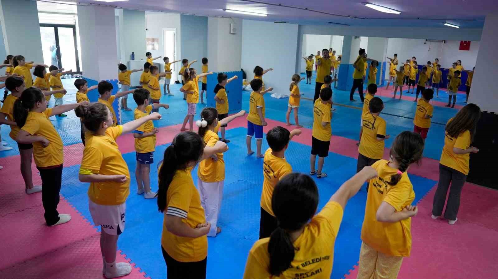 Başiskele’de yaz spor okulları eğitimleri başladı