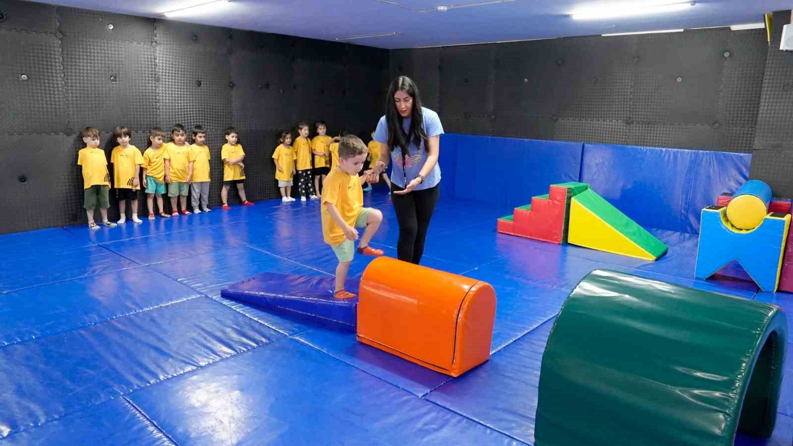 Başiskele’de yaz spor okulları eğitimleri başladı
