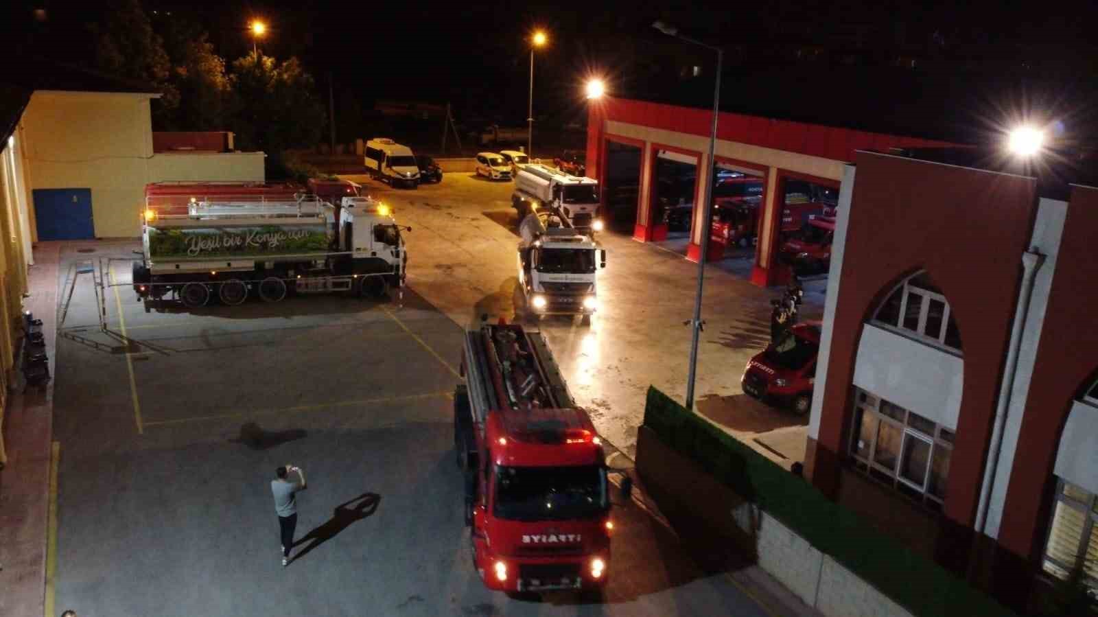 Başkan Altay: "İtfaiye ekiplerimiz Antakya&rsquo;daki yangına m&uuml;dahale i&ccedil;in gece yola &ccedil;ıktı"
