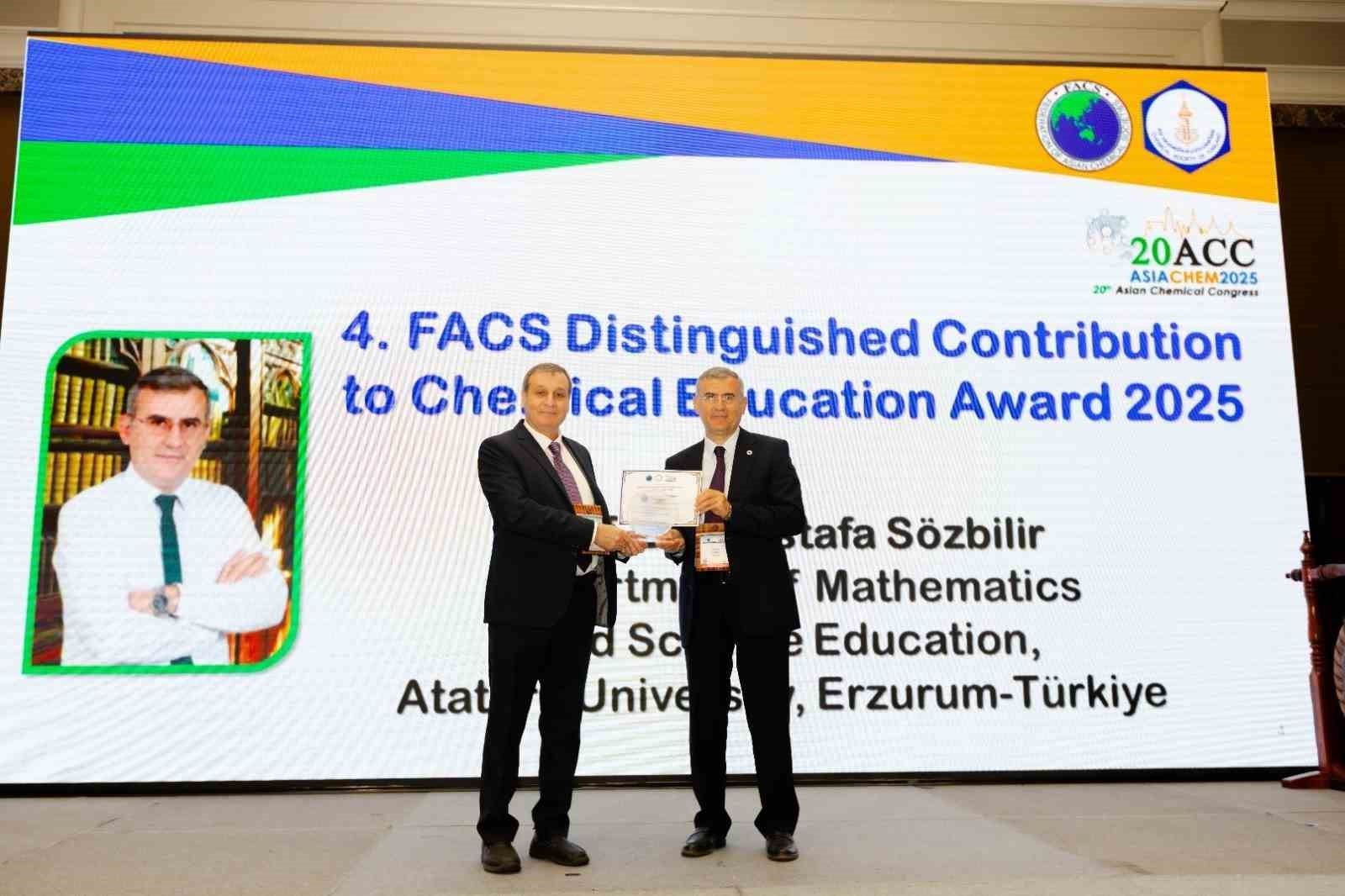 Prof. Dr. Sözbilir’e uluslararası kimya eğitim ödülü