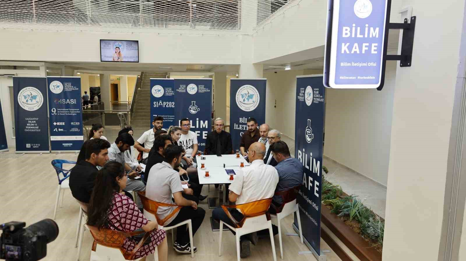 Bilim Kafe Etkinlikleri 81 ilde eş zamanlı olarak hayata ge&ccedil;irildi
