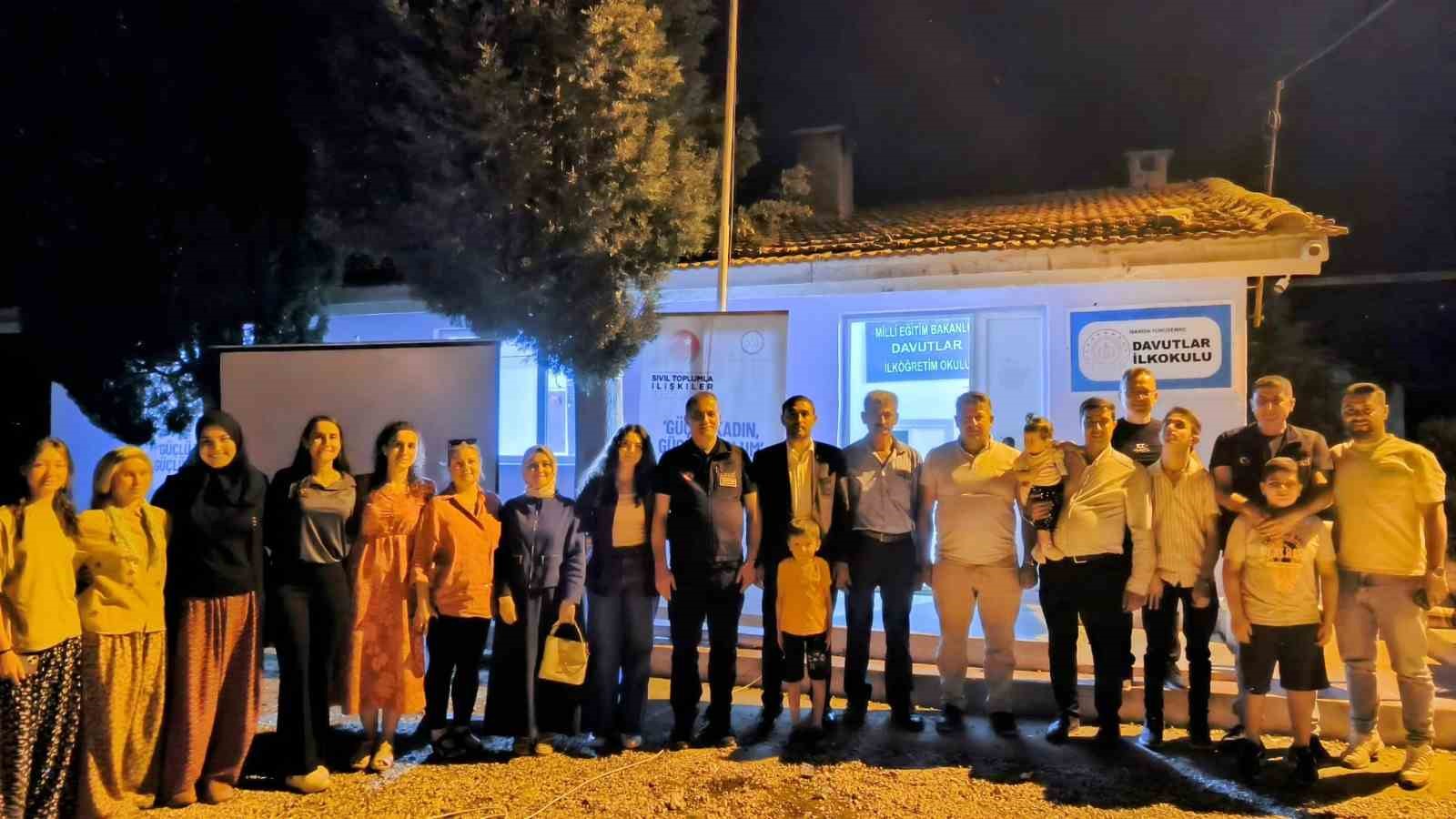 Kırsal mahallelerdeki kadınlara temel ilkyardım eğitimi
