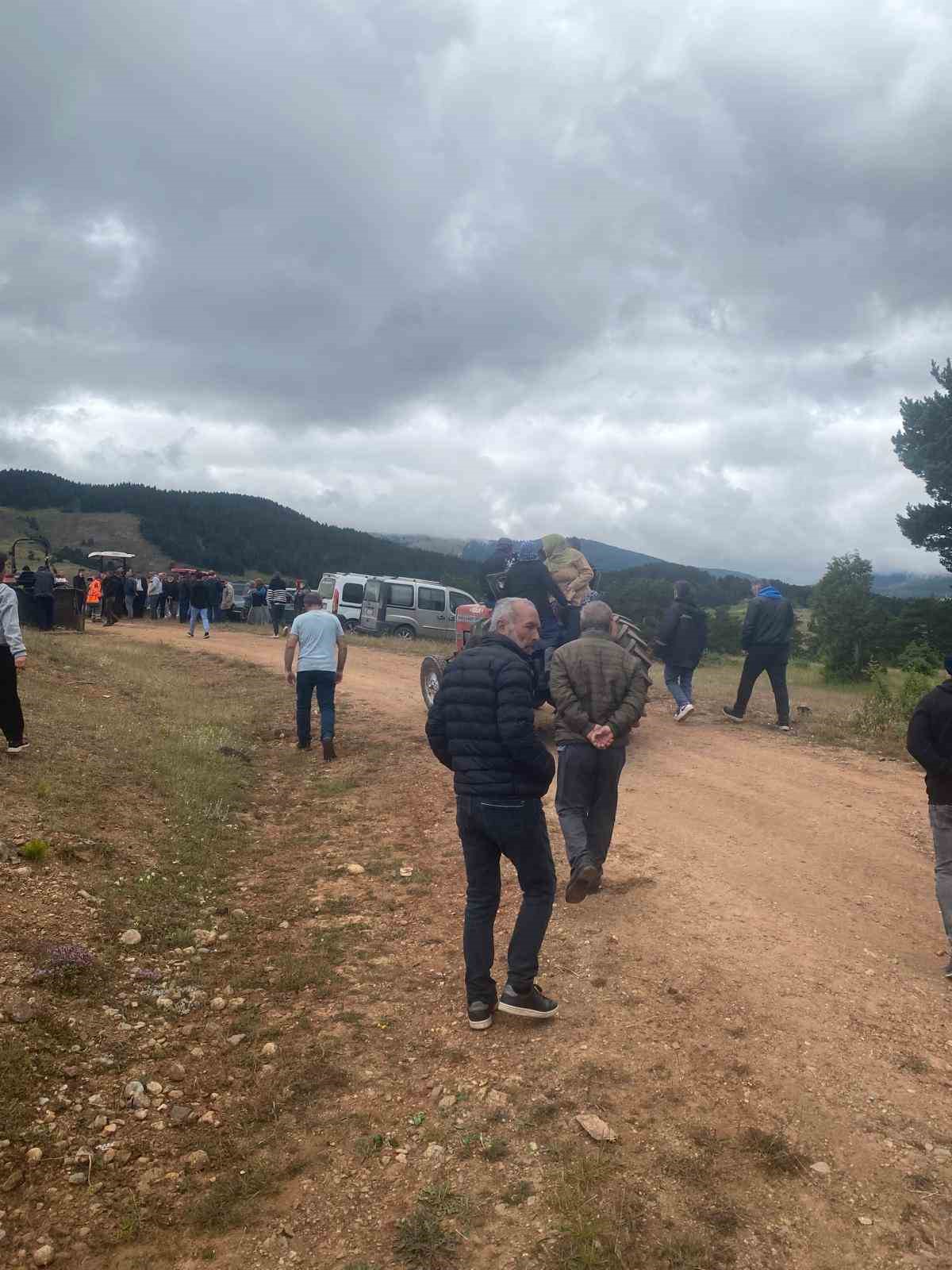 Siyanür depolama havuzu yapımına çevre sakinleri engel oldu
