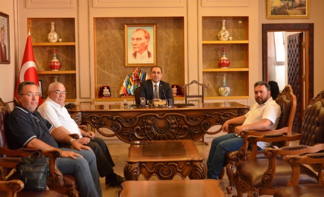 Tavşanlı Kaymakamı &Ouml;mer Faruk &Ouml;zdemir g&ouml;revine başladı
