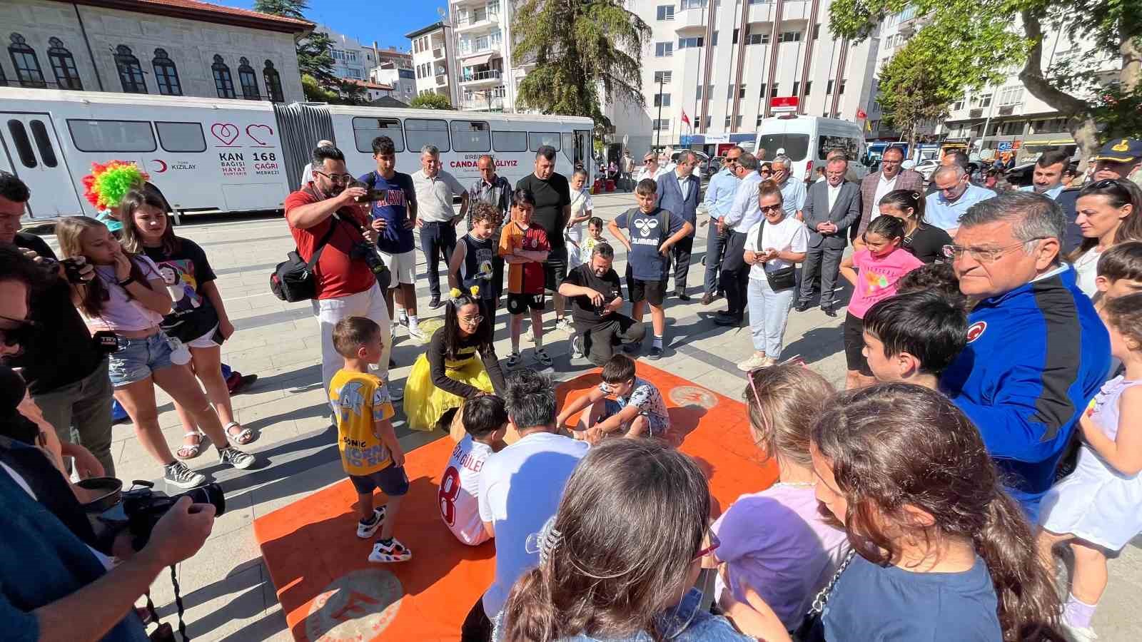 Vali Özarslan: "Hayat bir oyundur"