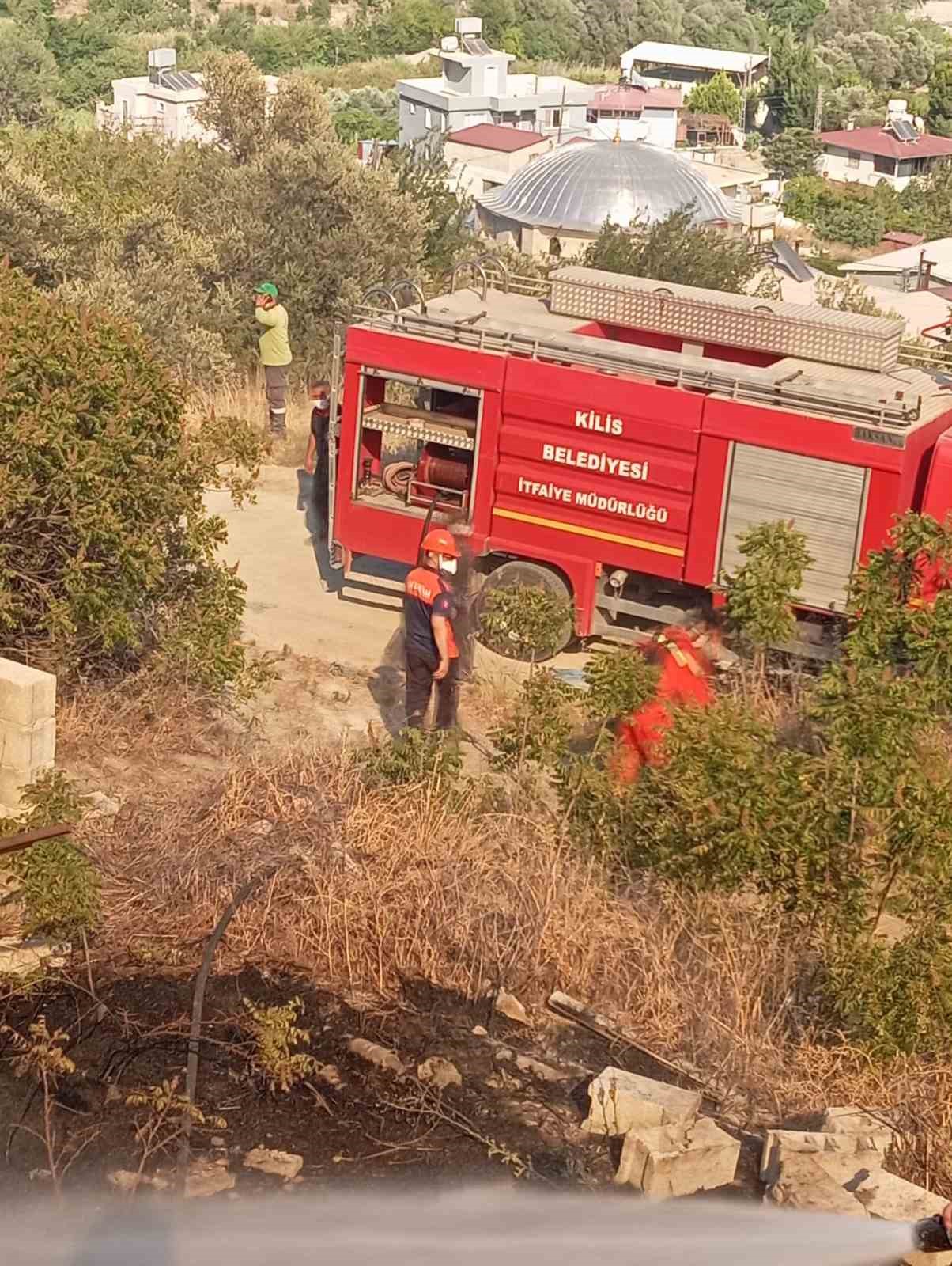 Kilis İtfaiyesinden Hatay’daki yangın söndürme çalışmalarına destek