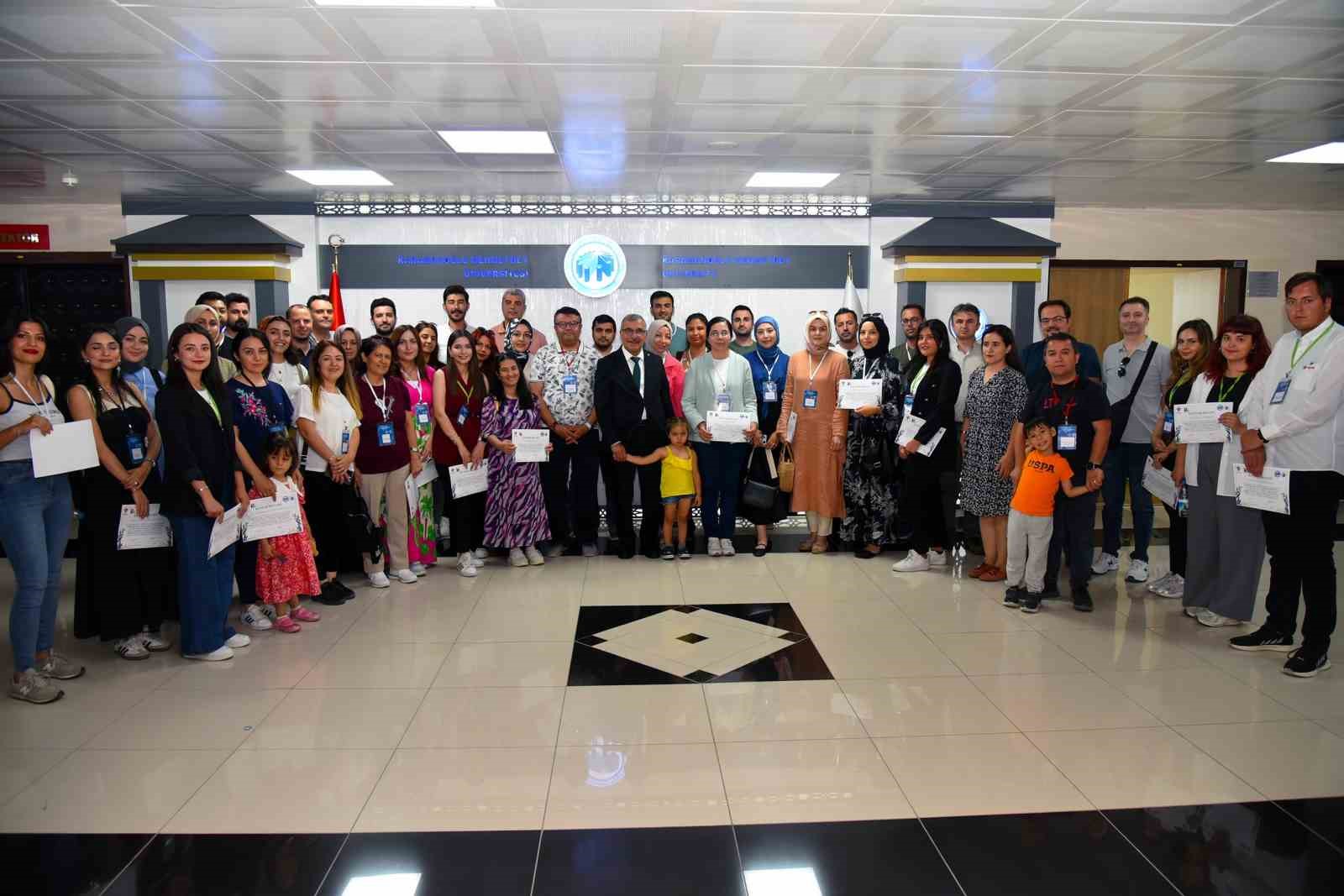 KMÜ’de ‘Parçalardan Bütüne Özel Tasarım Yolculuğu’ projesi tamamlandı