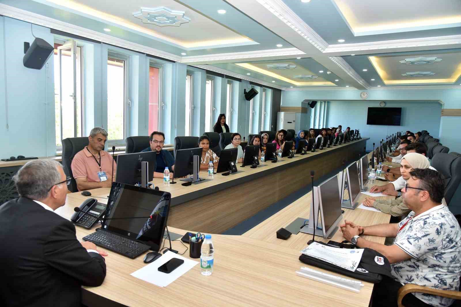 KMÜ’de ‘Parçalardan Bütüne Özel Tasarım Yolculuğu’ projesi tamamlandı
