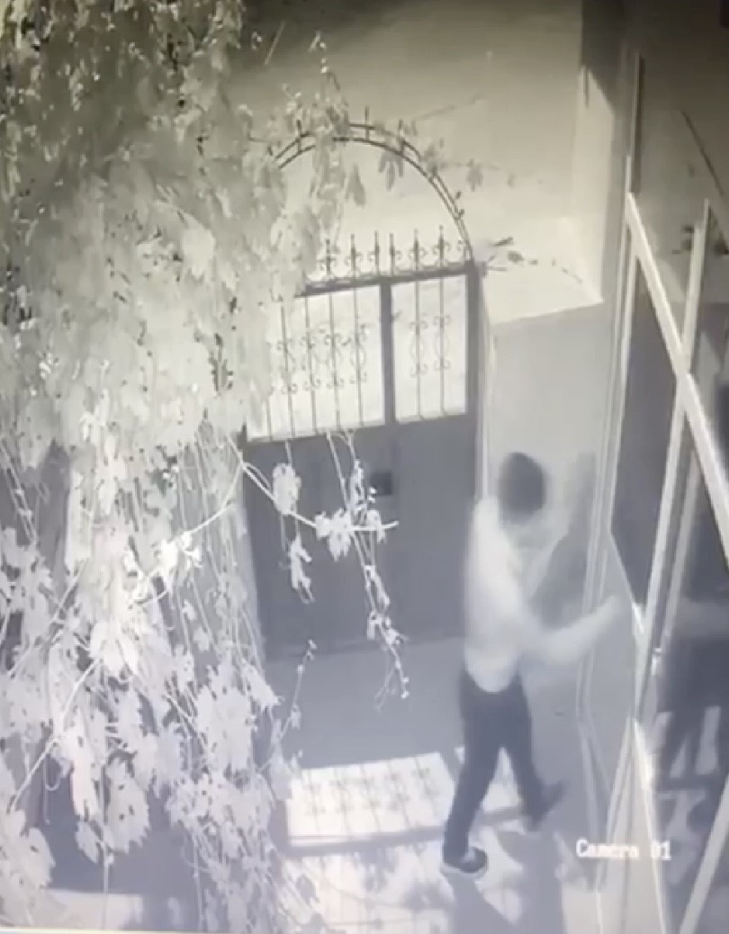 Suç makinesi hırsız saklandığı camide yakalandı