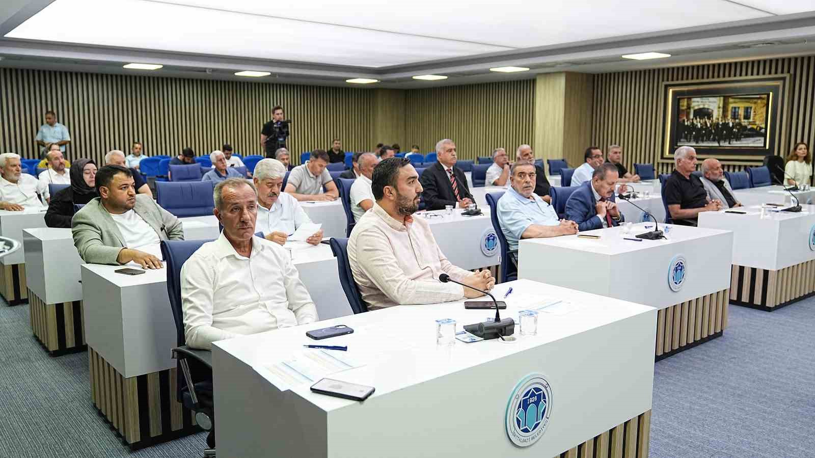 Başkan Taşkın: "Peygamberimize dil uzatanları şiddetle kınıyoruz"
