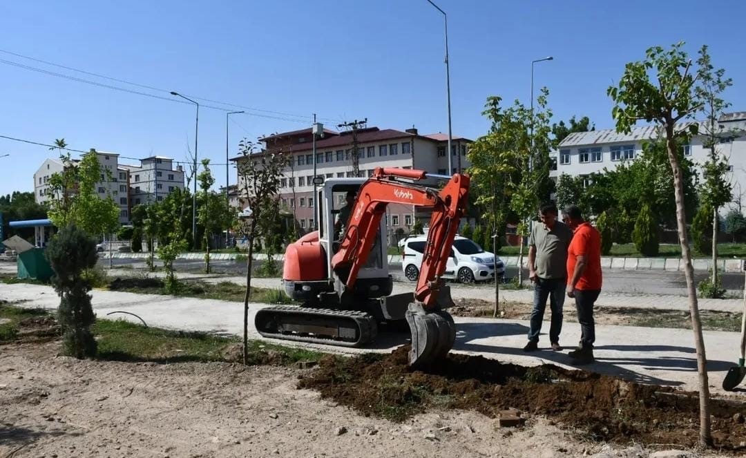 Patnos’ta çocuklara özel yaşam alanı: Yeni mahalleye yeni park