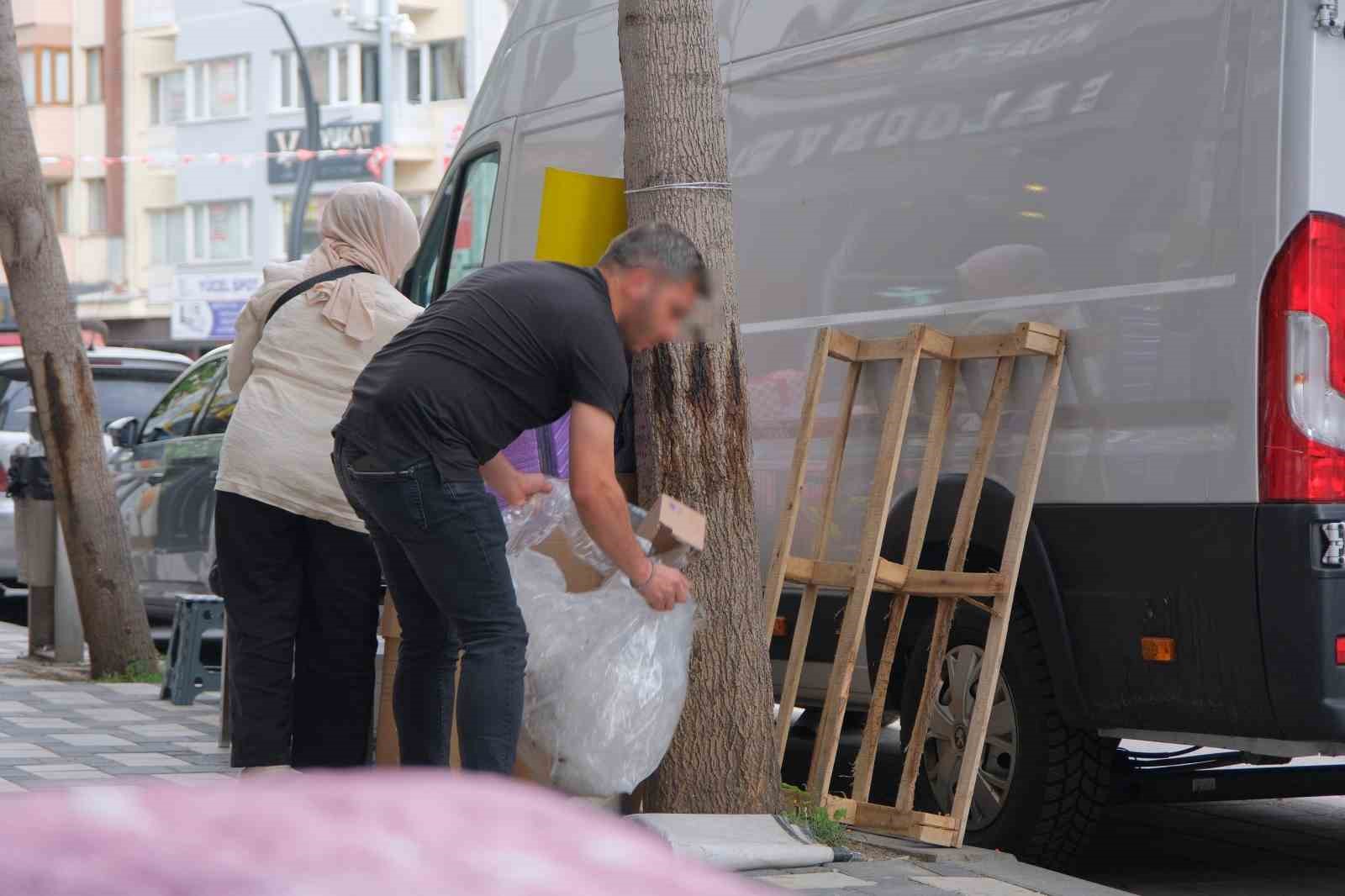 Kaldırım işgaline zabıta müdahalesi