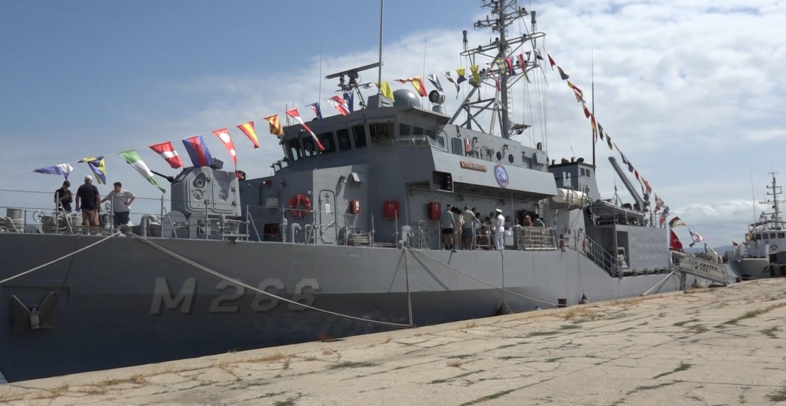 TCG Amasra gemisi İğneada’da vatandaşların ziyaretine açıldı