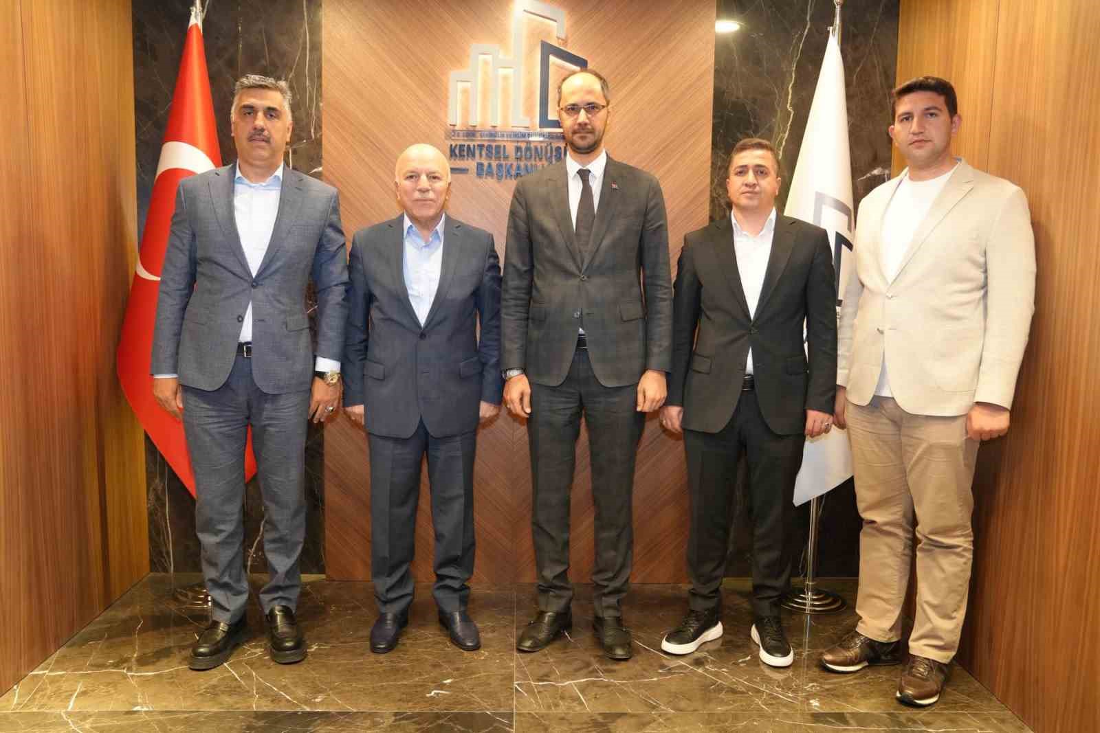 Başkan Sekmen’den kentsel dönüşüm mesaisi