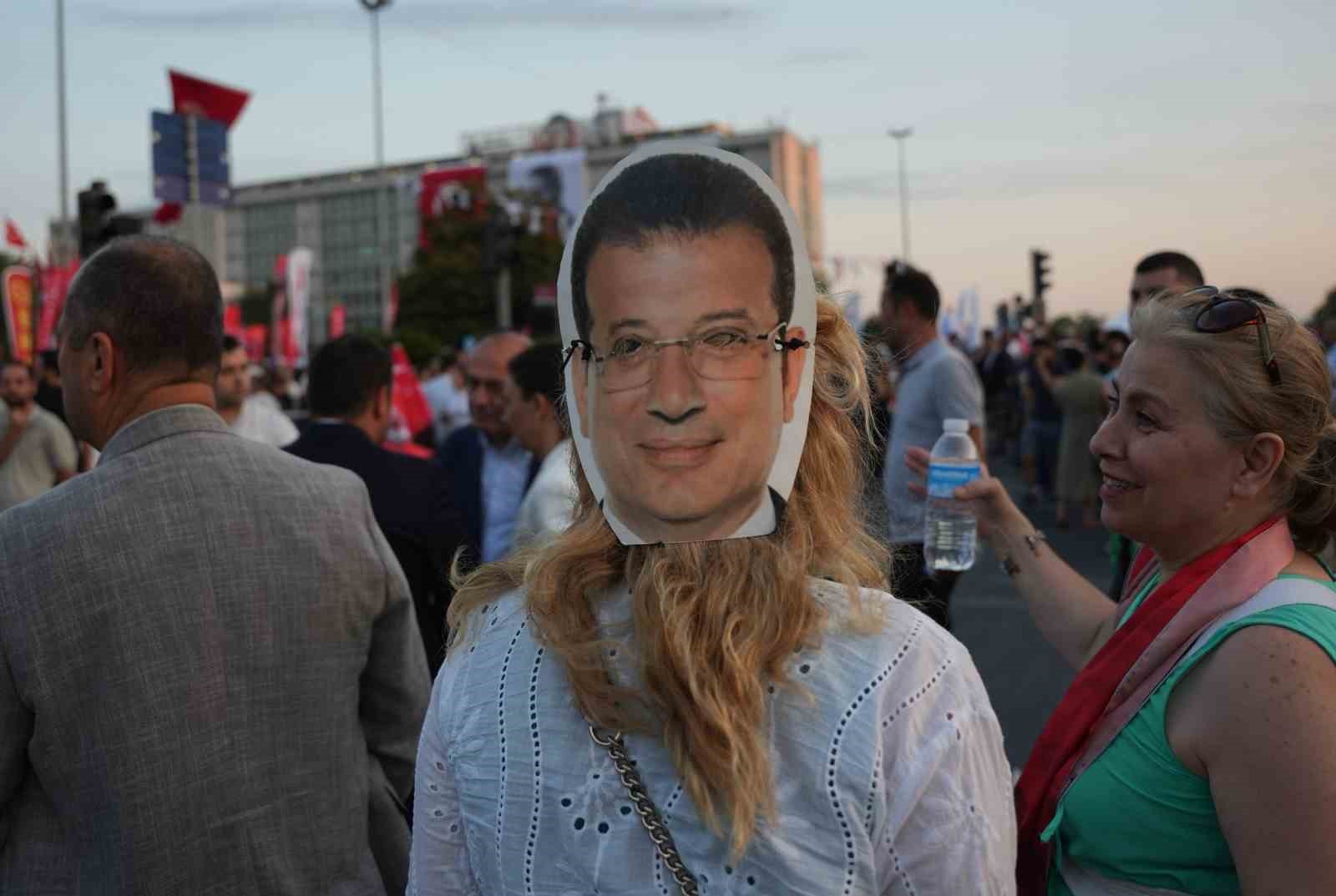 CHP Genel Başkanı Özel, Saraçhane’deki mitingde konuştu