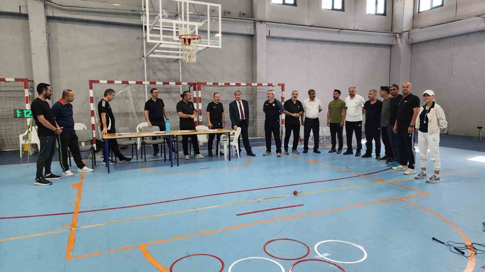 Müdür Yılmaz’dan sanat ve spora destek mesajı: "Zihninizi, ruhunuzu boş bırakmayın"