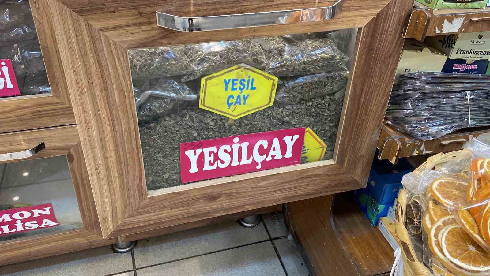 Zayıflamak için tüketilen çaylar karaciğer ve böbrek sağlığını bozabilir
