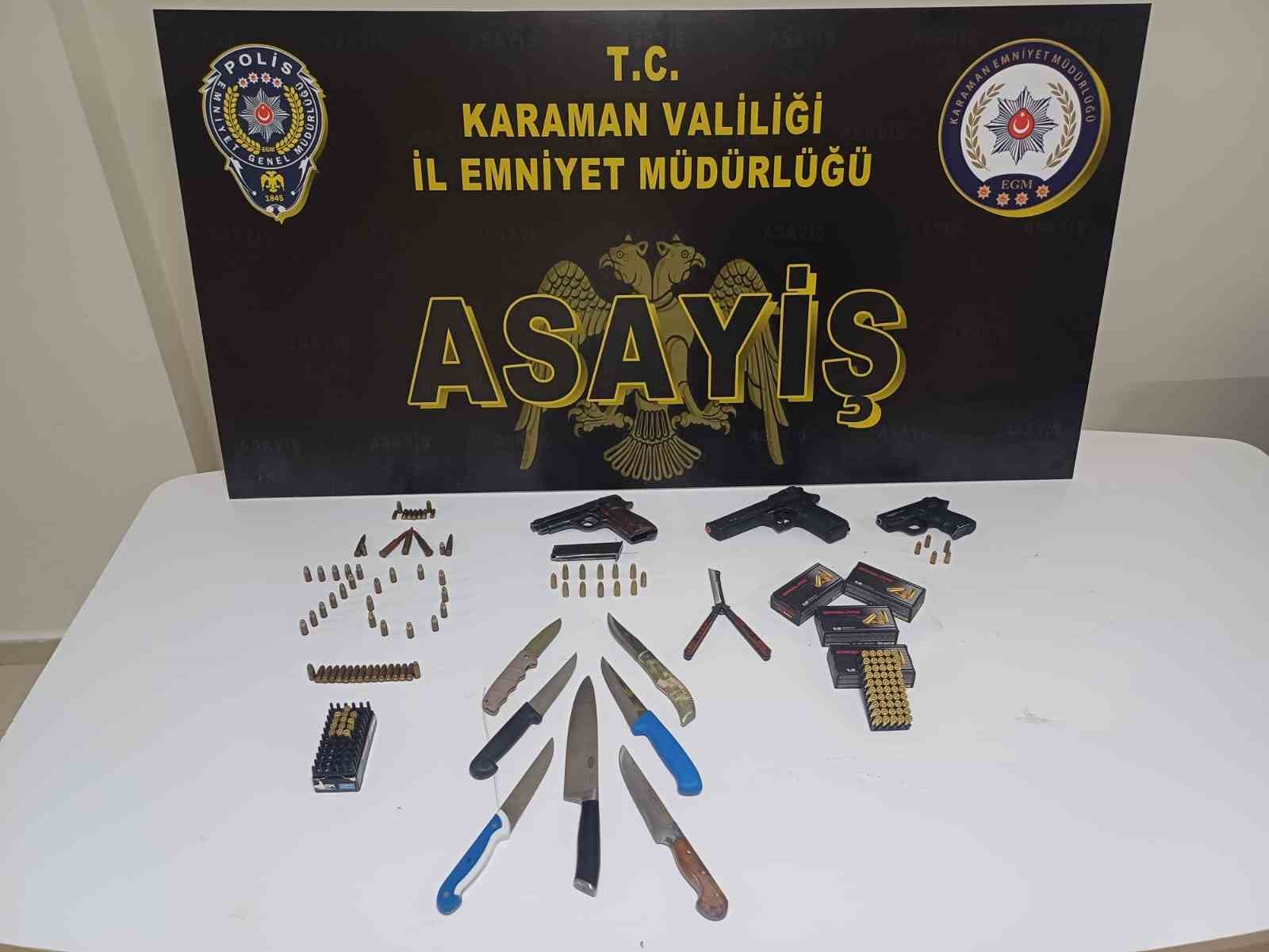 Karaman’da 9 ruhsatsız silah ele geçirilirken, 10 kişi tutuklandı