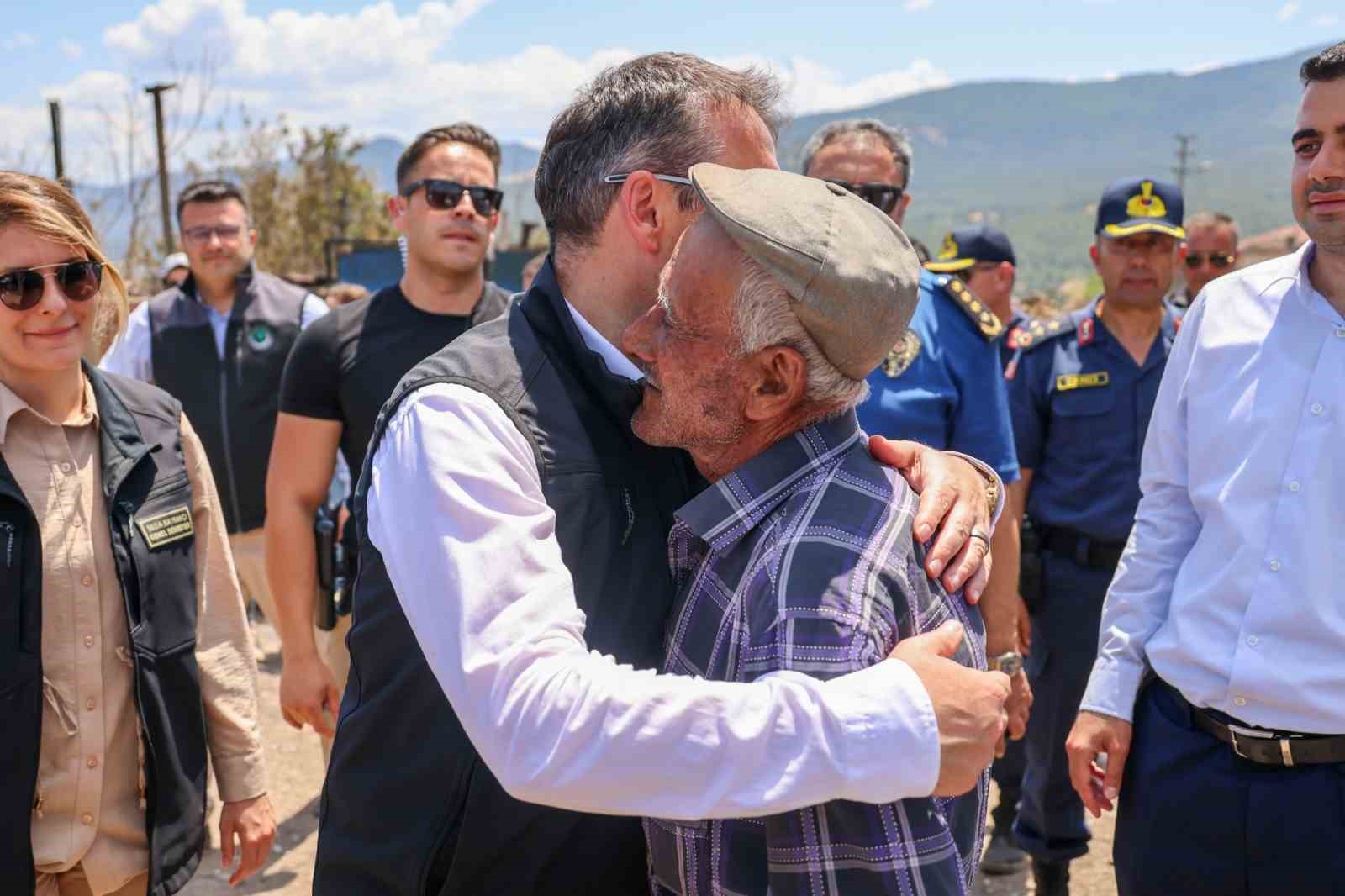 Bilecik&rsquo;te 2 k&ouml;y&uuml;n tahliye edildiği yangın kontrol altına alındı
