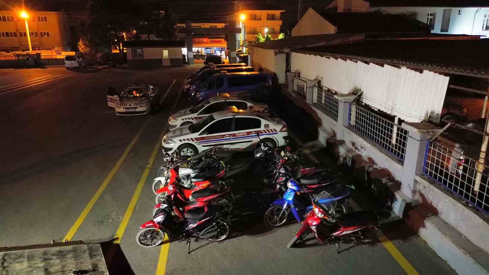 Yaz aylarında motosiklet kullanımı ile birlikte denetimler de arttı: Bin 959 sürücü ve araca işlem yapıldı
