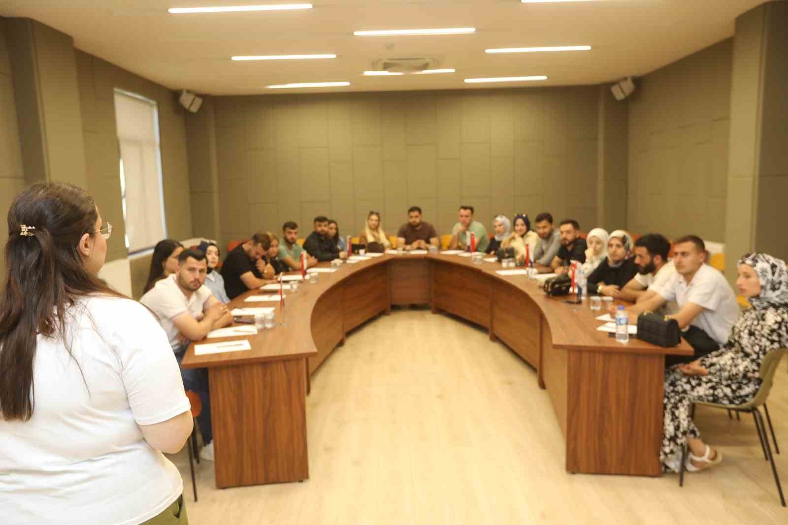 Aile Akademisi’nde evlilik öncesi eğitim başladı