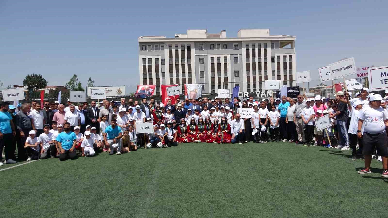 Van’da yaz spor okulları başladı