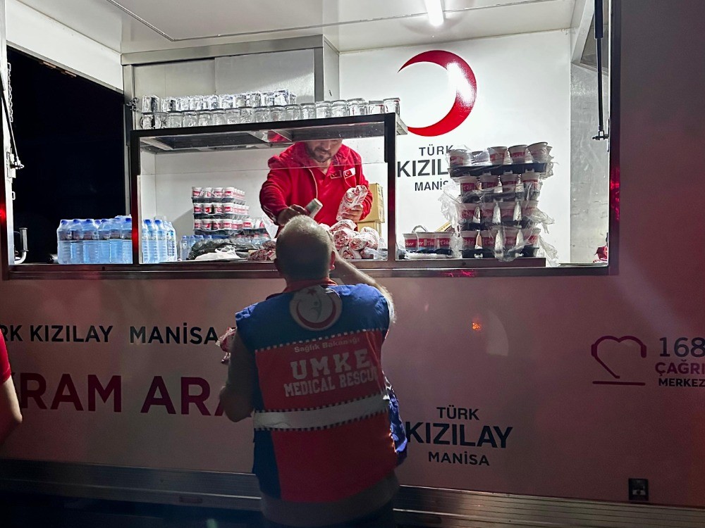 Türk Kızılay’ın orman yangınlarıyla mücadeleye desteği sürüyor
