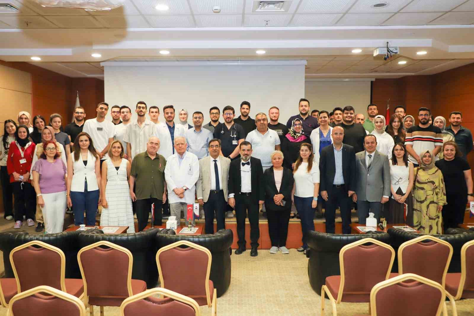 SANKO Üniversitesi Tıp Fakültesi mezuniyet sonrası iç hastalıkları eğitim kursu düzenledi
