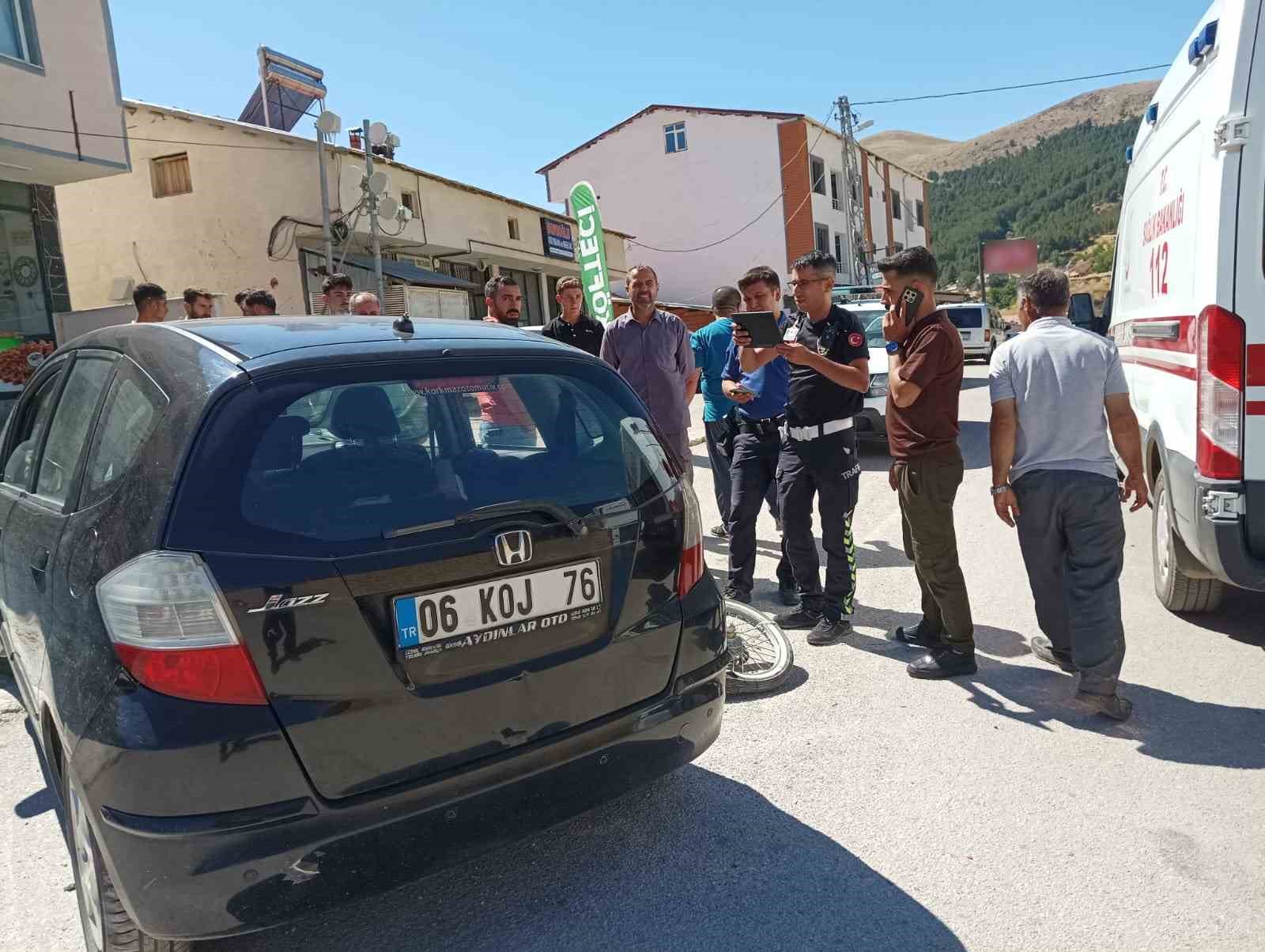 Otomobil ile motosiklet arpt: 2 yaral
