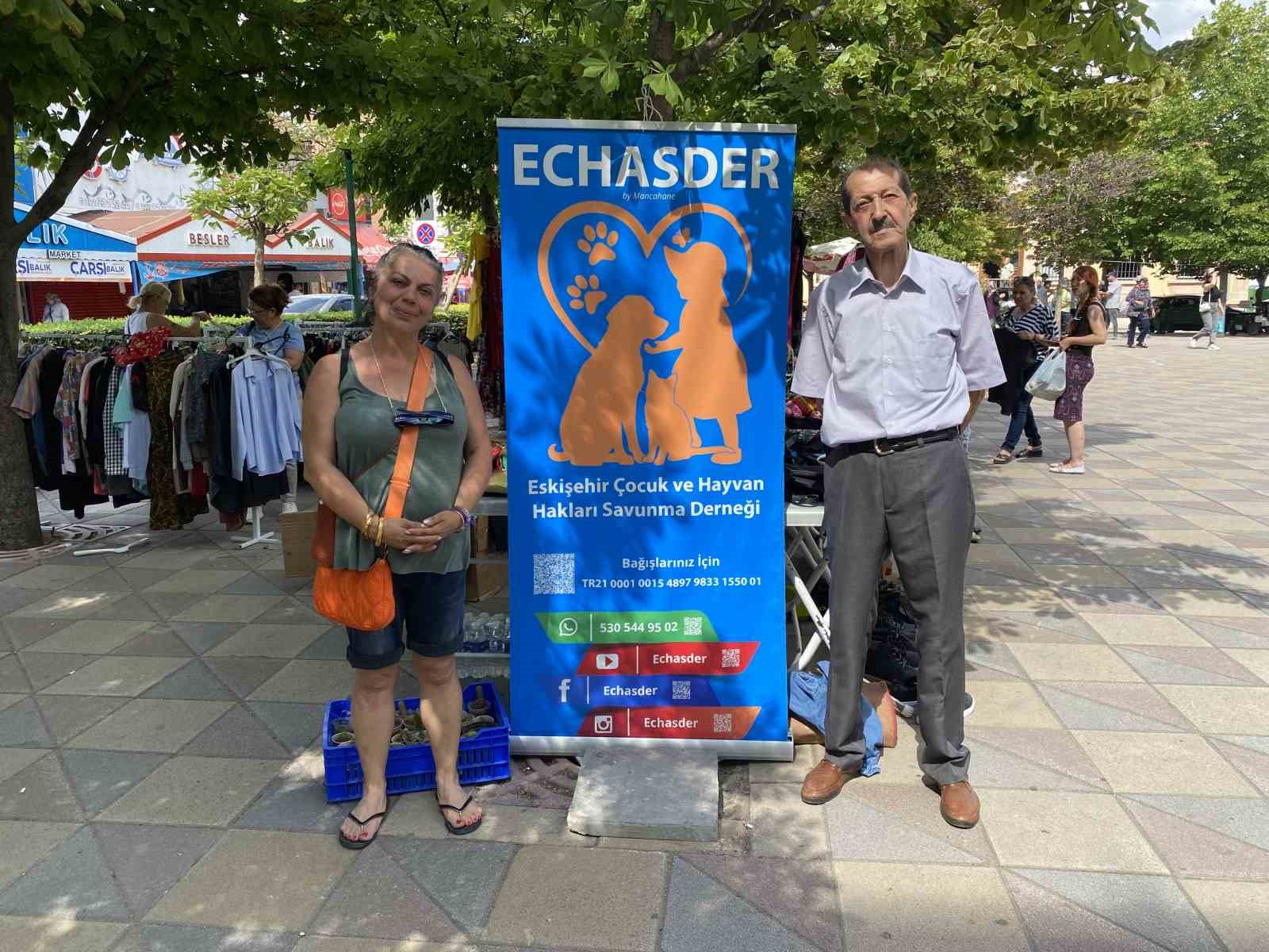 Sokak hayvanlarına bakım evi yapılması için panayır kuruldu