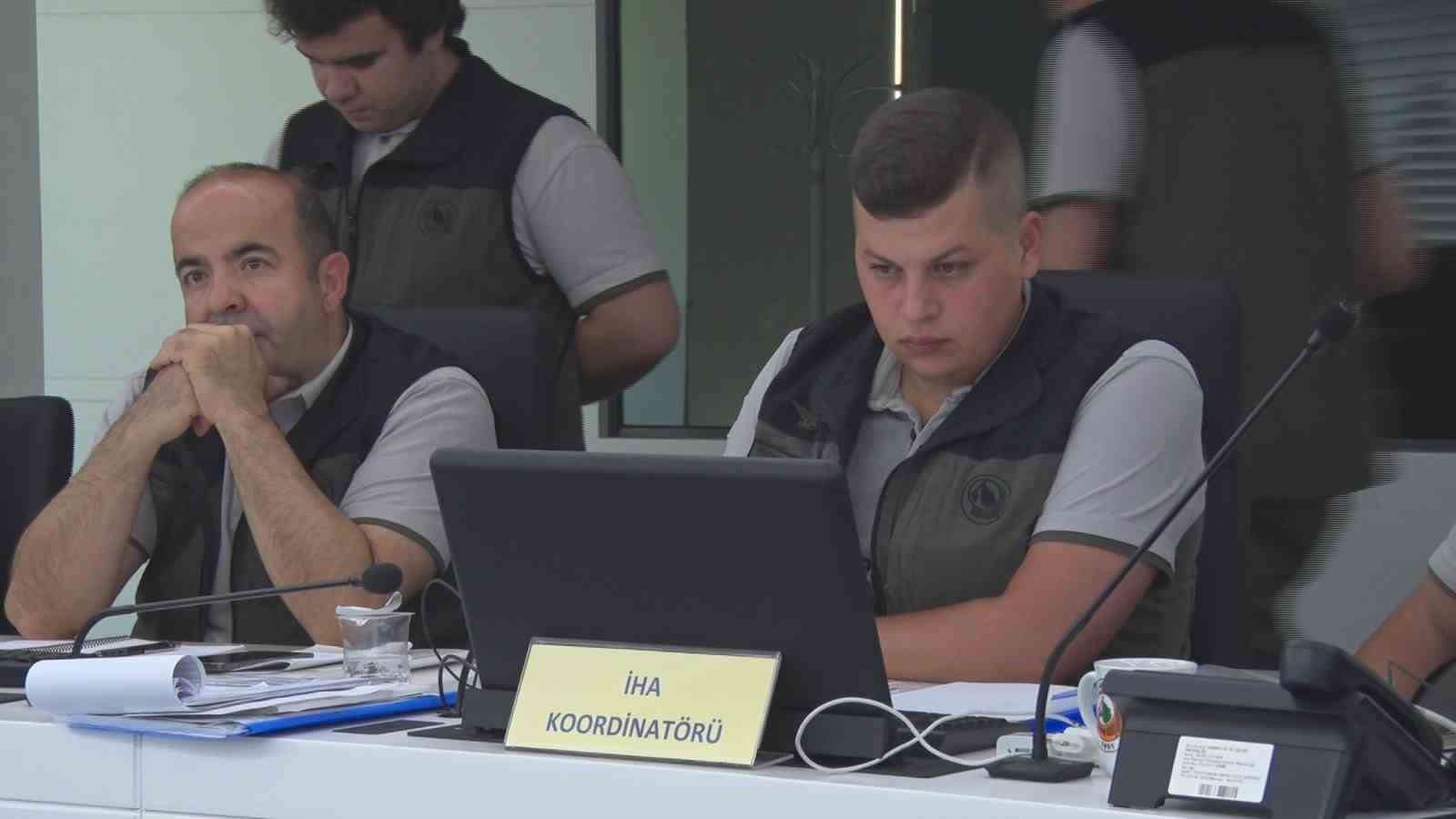 Yeşil vatan i&ccedil;in kesintisiz mesai: Yangın Y&ouml;netim Merkezi&rsquo;nde 7 g&uuml;n 24 saat takip ve koordinasyon
