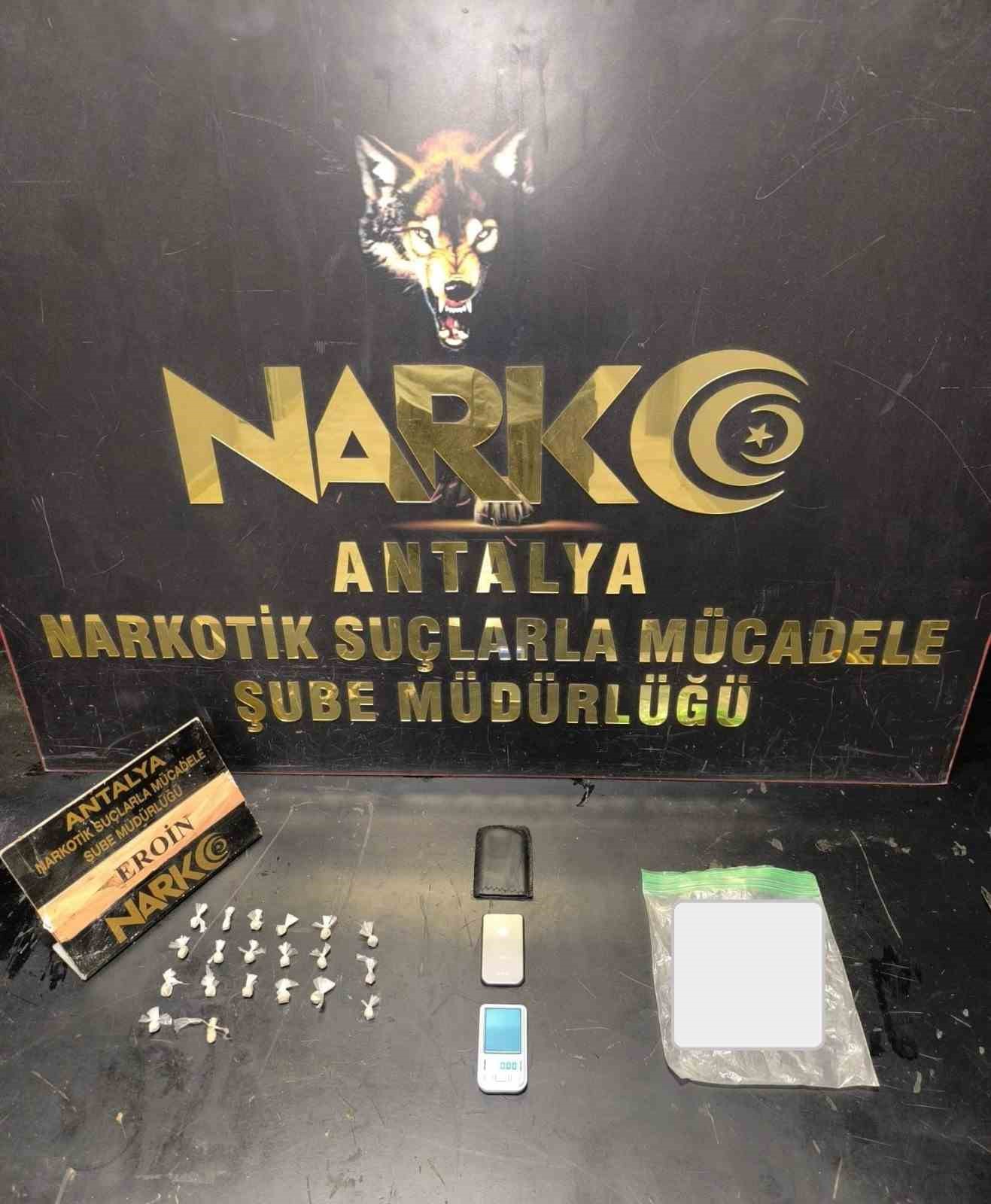 Antalya&rsquo;da 1 haftada 32 ş&uuml;pheli yakalandı, 17&rsquo;si tutuklandı
