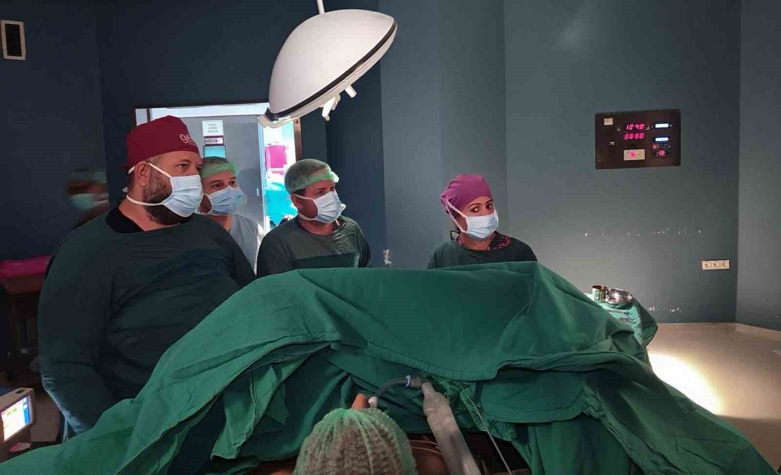 Kahta’da ilk defa karın fıtıkları kapalı yöntemle tedavi ediliyor