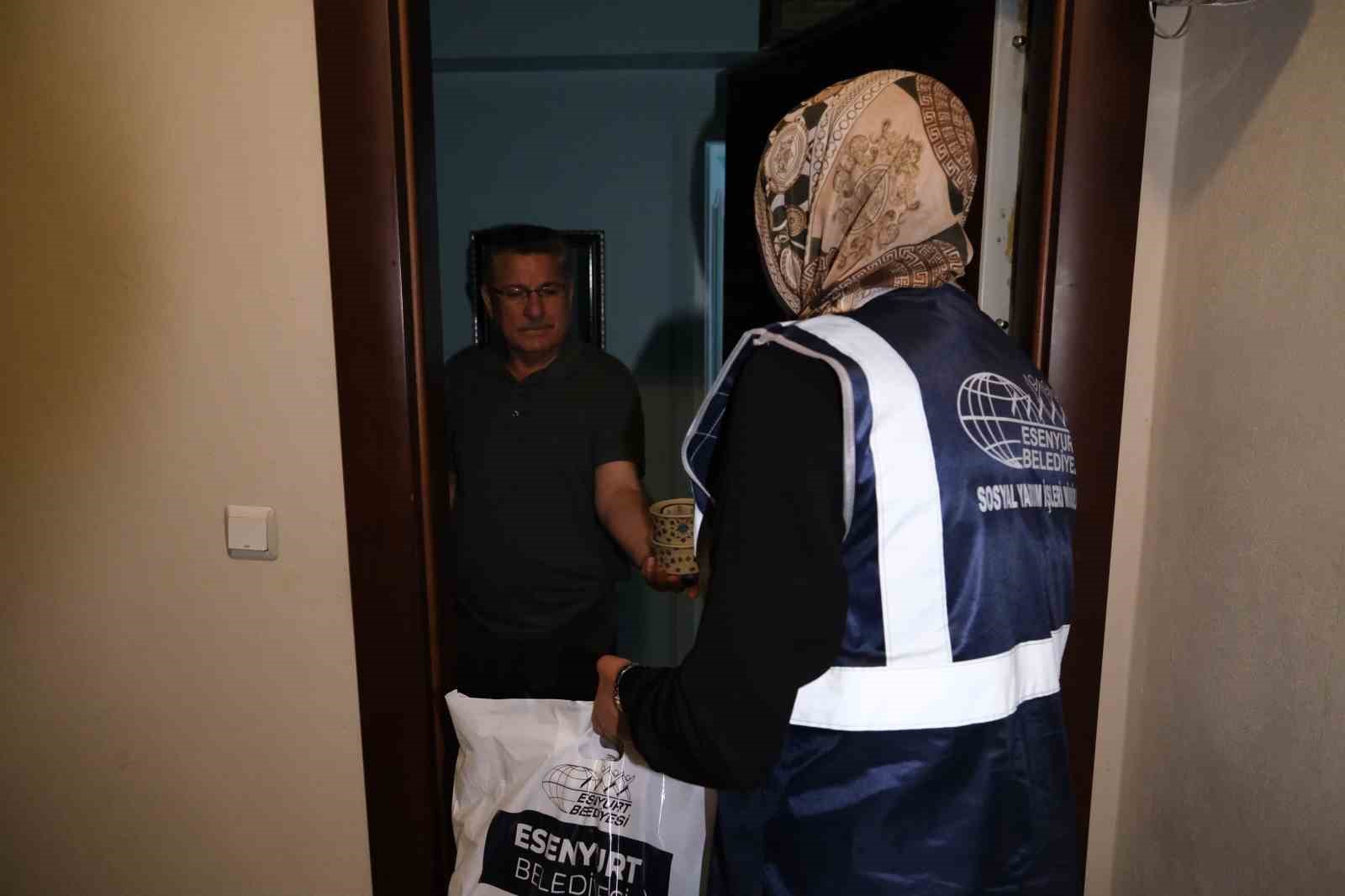 Esenyurt Belediyesi&rsquo;nden muharrem ayına &ouml;zel aşure ikramı
