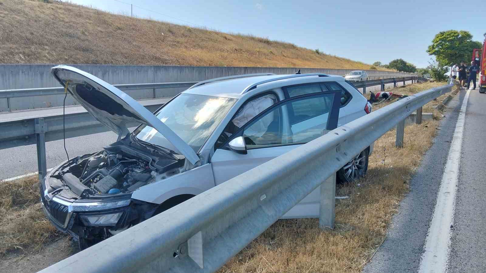 Bafra’da kaza: Otomobilden yara almadan çıktılar