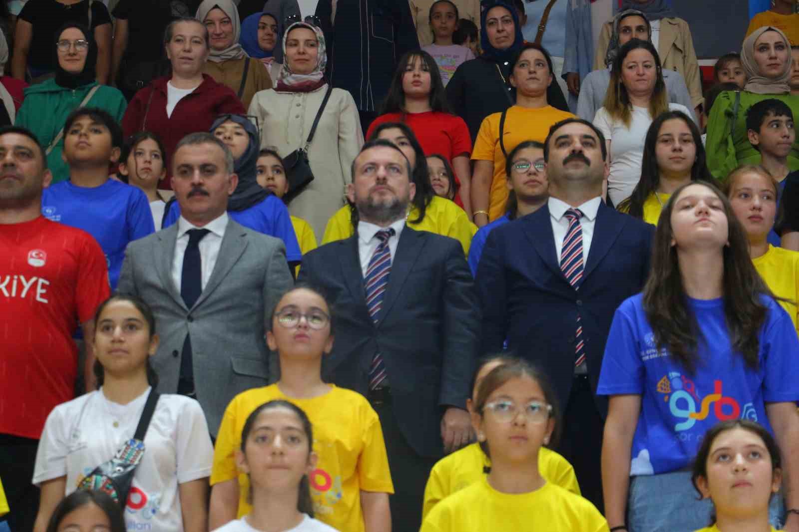 GSB Spor Okullar ve Engelsiz Spor Okullarnn al program yapld
