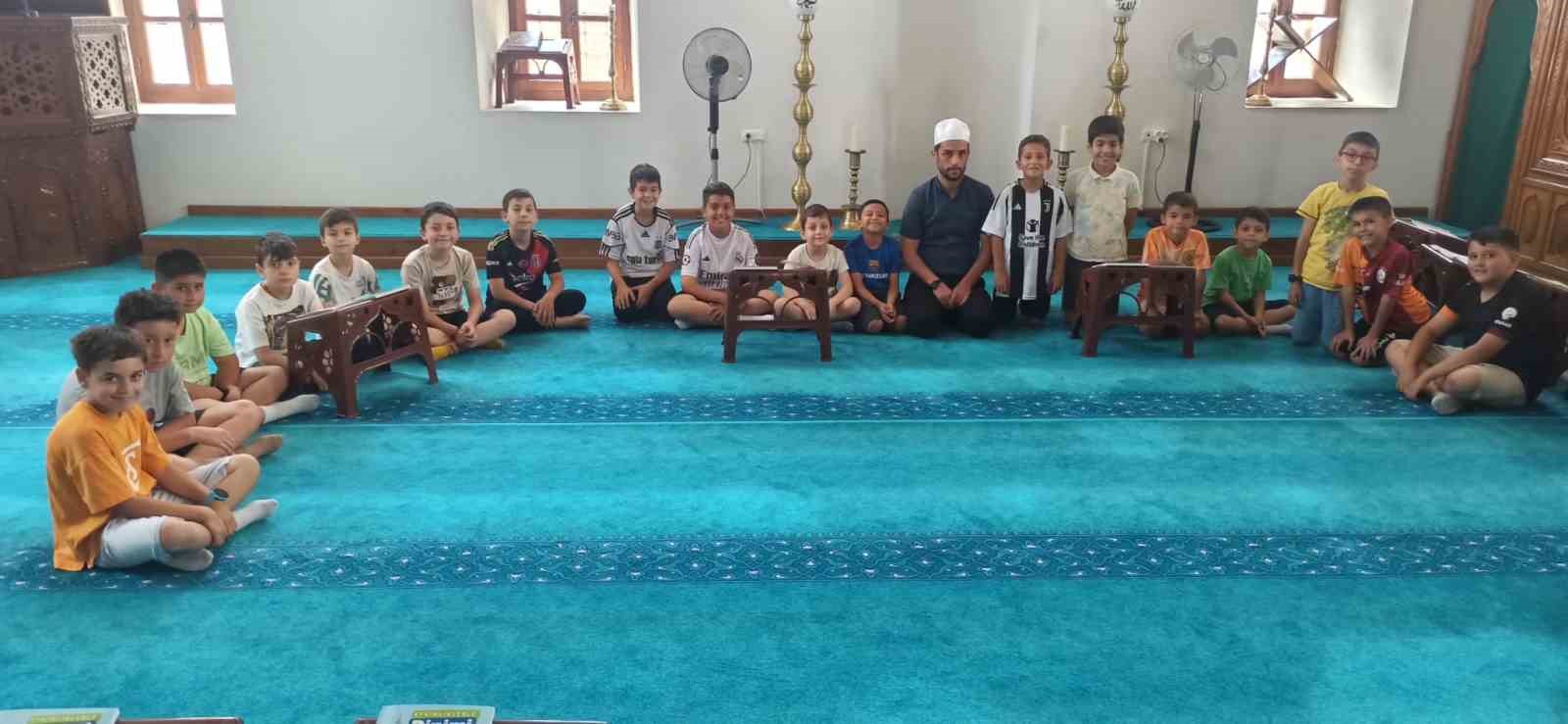 Devrek&rsquo;te 263 cami ve Kur&rsquo;an kursunda 2 bin 400 &ouml;ğrenciye dini eğitim
