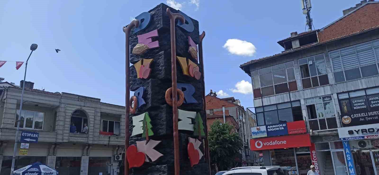 Devrek Belediyesi’nden yöresel figürlü heykeli çalışması