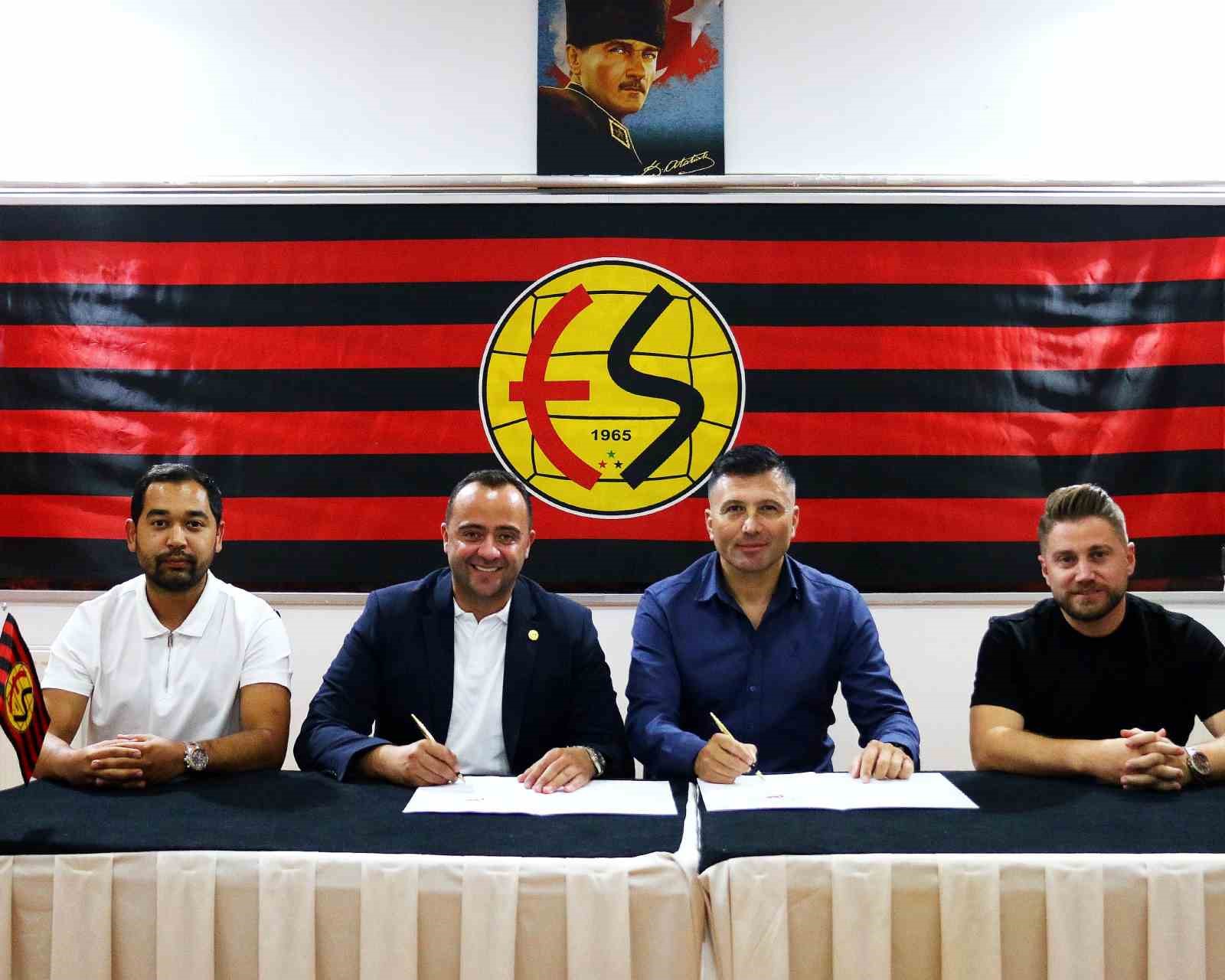 Eskişehirspor’un yeni teknik direktörü belli oldu