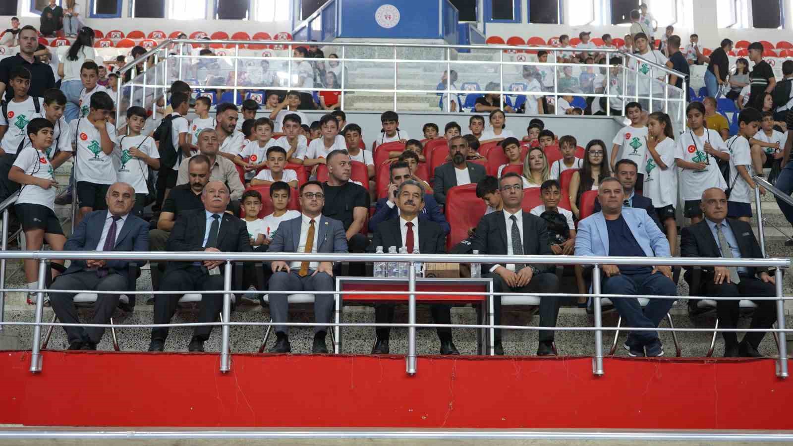 Şırnak’ta GSB Spor Okulları ve Engelsiz Spor Okulları törenle açıldı