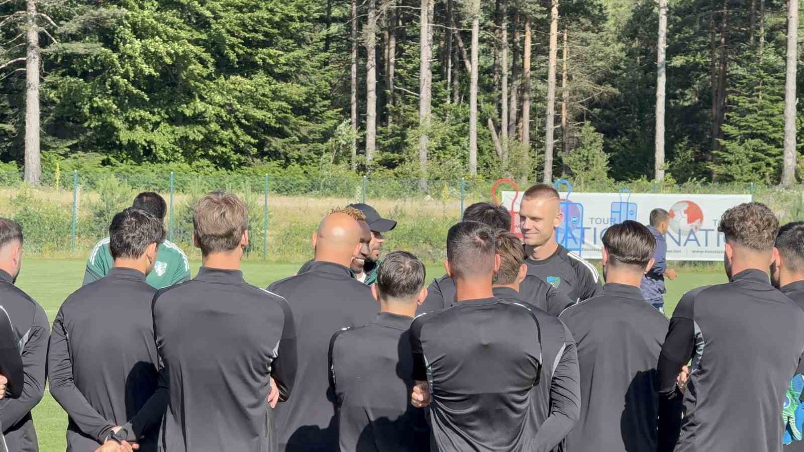 Kocaelispor&rsquo;un yeni kalecisi Aleksandar Jovanovic kampa katıldı
