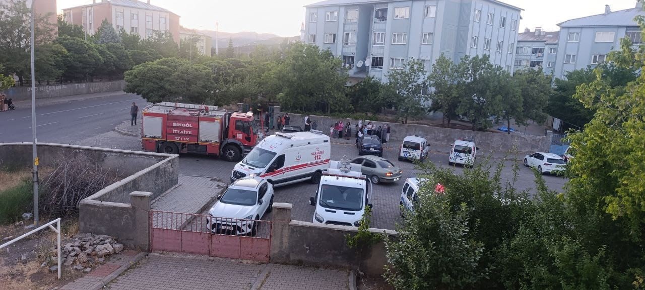 Bingöl’de bina yangını