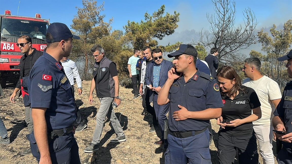 K&uuml;tahya&rsquo;daki orman yangını kısmen kontrol altına alındı

