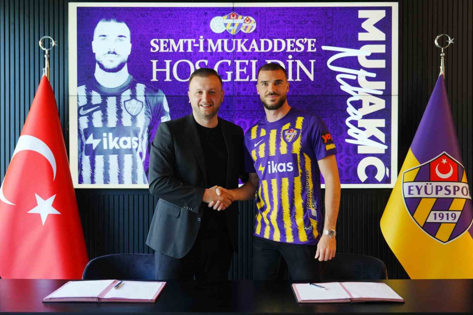 Eyüpspor, Nihad Mujakic’i kiraladı