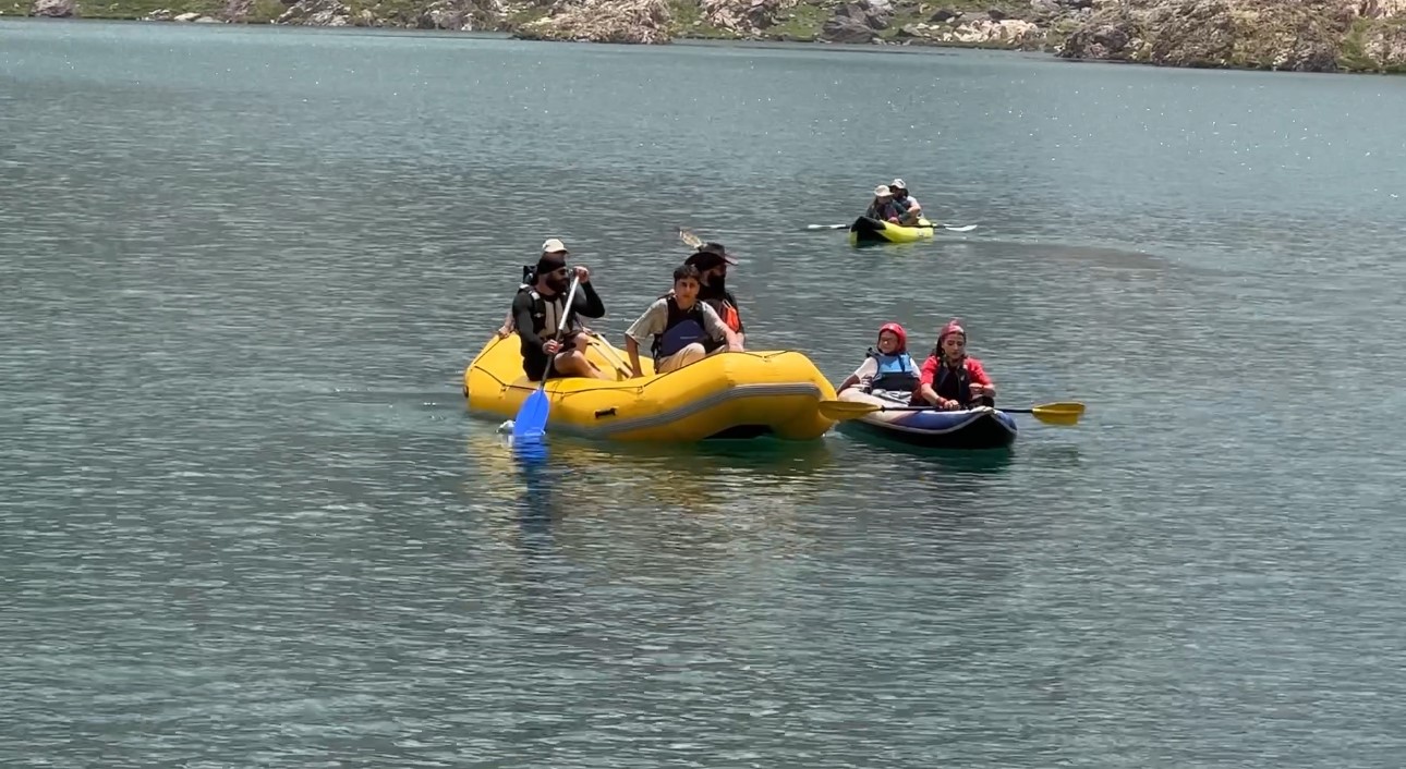 Bakan Ersoy Yüksekova’da