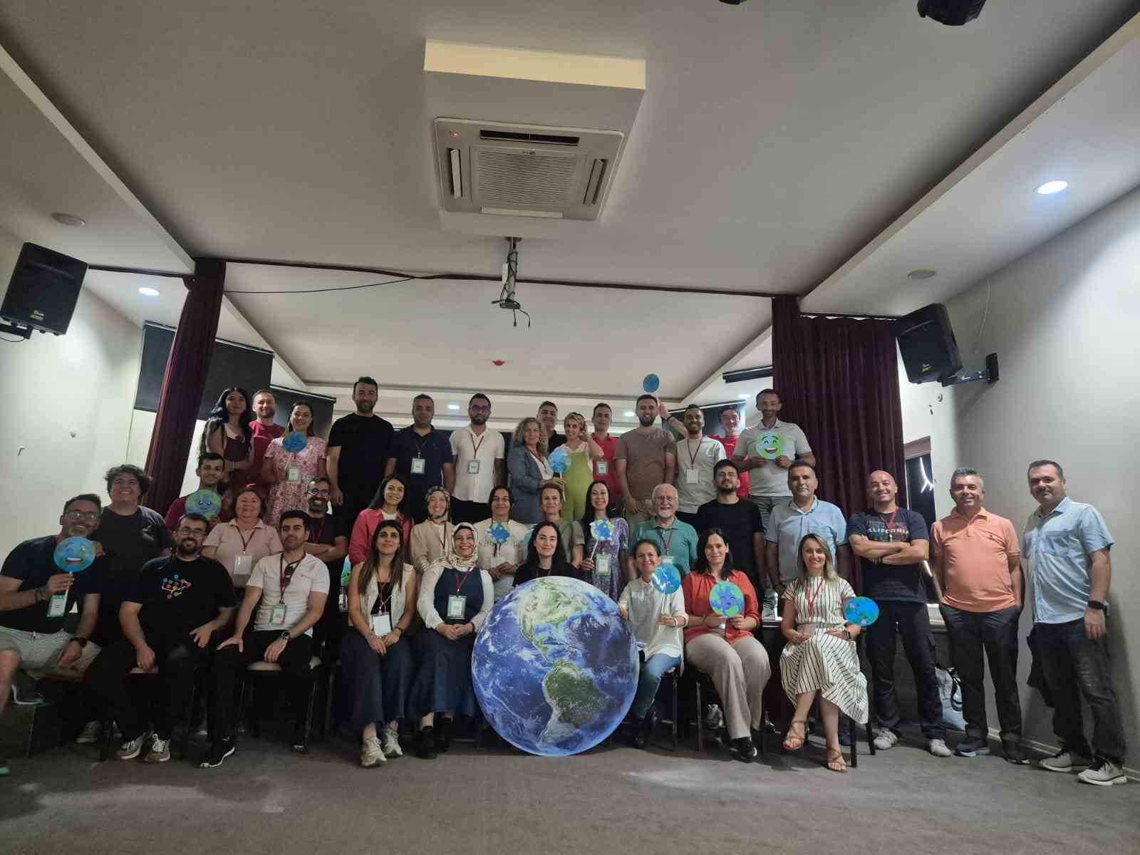 TÜBİTAK destekli "Mavi Bilye Enstitüsü" projesi İnegöl’de tamamlandı