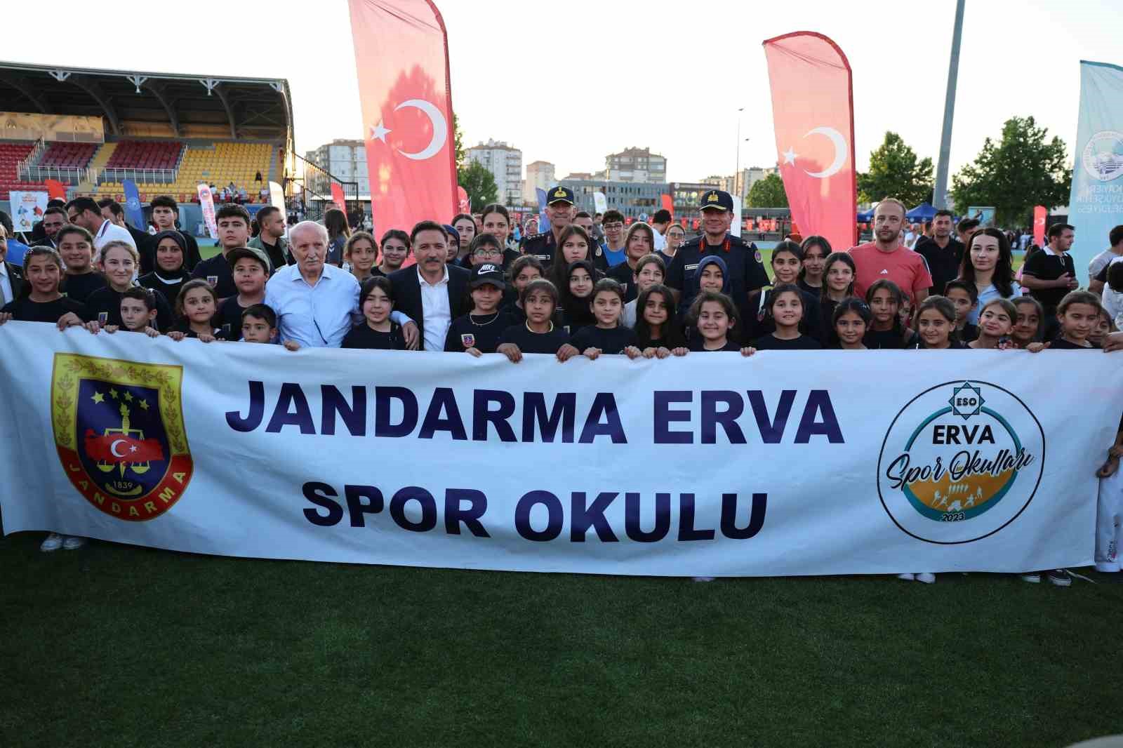 ERVA ve GSB Yaz Okullarına coşkulu açılış