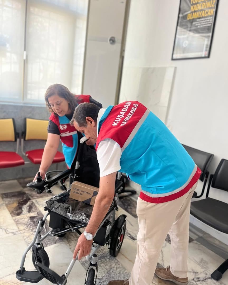 Kuşadası’nda anlamlı bağış